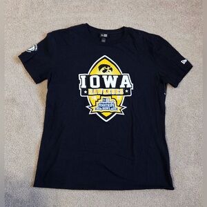 Men’s Large New Era Black Iowa T Shirt Pinstripe Bowl  2017